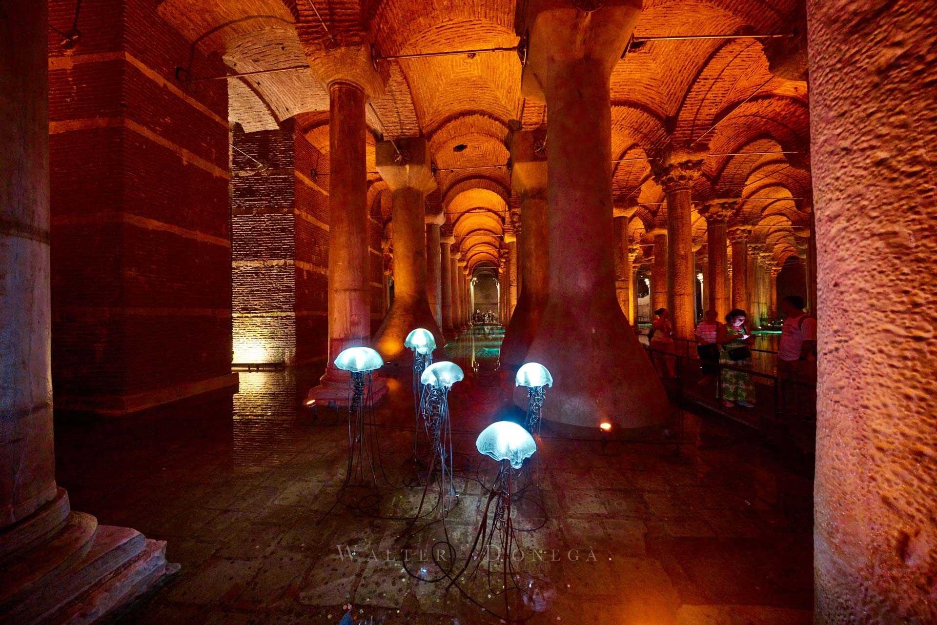 Yerebatan Sarnıcı (Basilica Cisterna), Fatih - Alemdar Mh., Istanbul