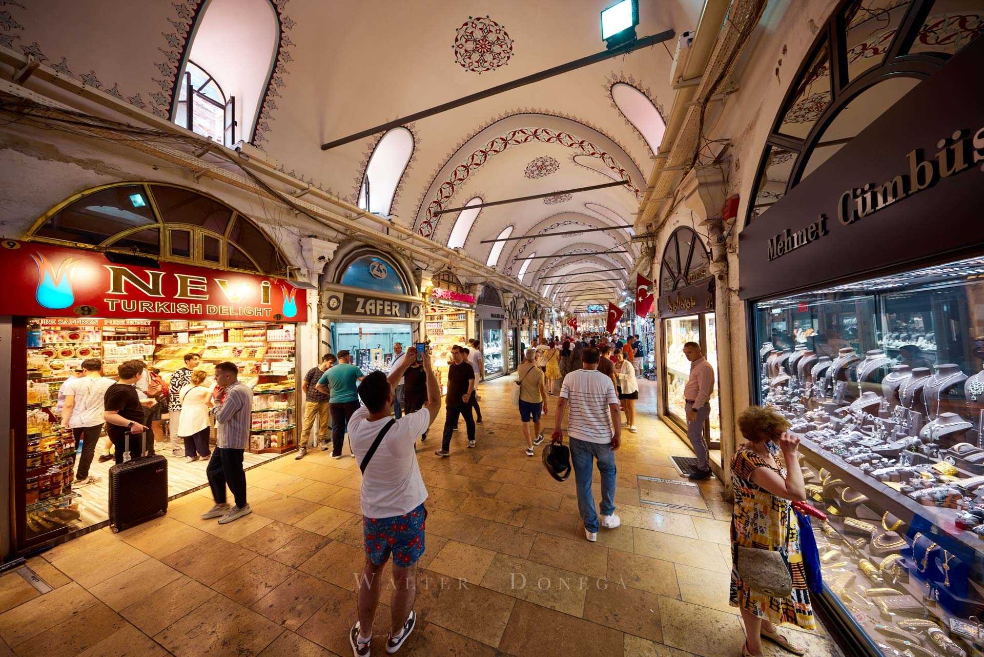 Kapalıçarşı (Gran Bazarn), Fatih - Kapalıçarşı Mh., Istanbul