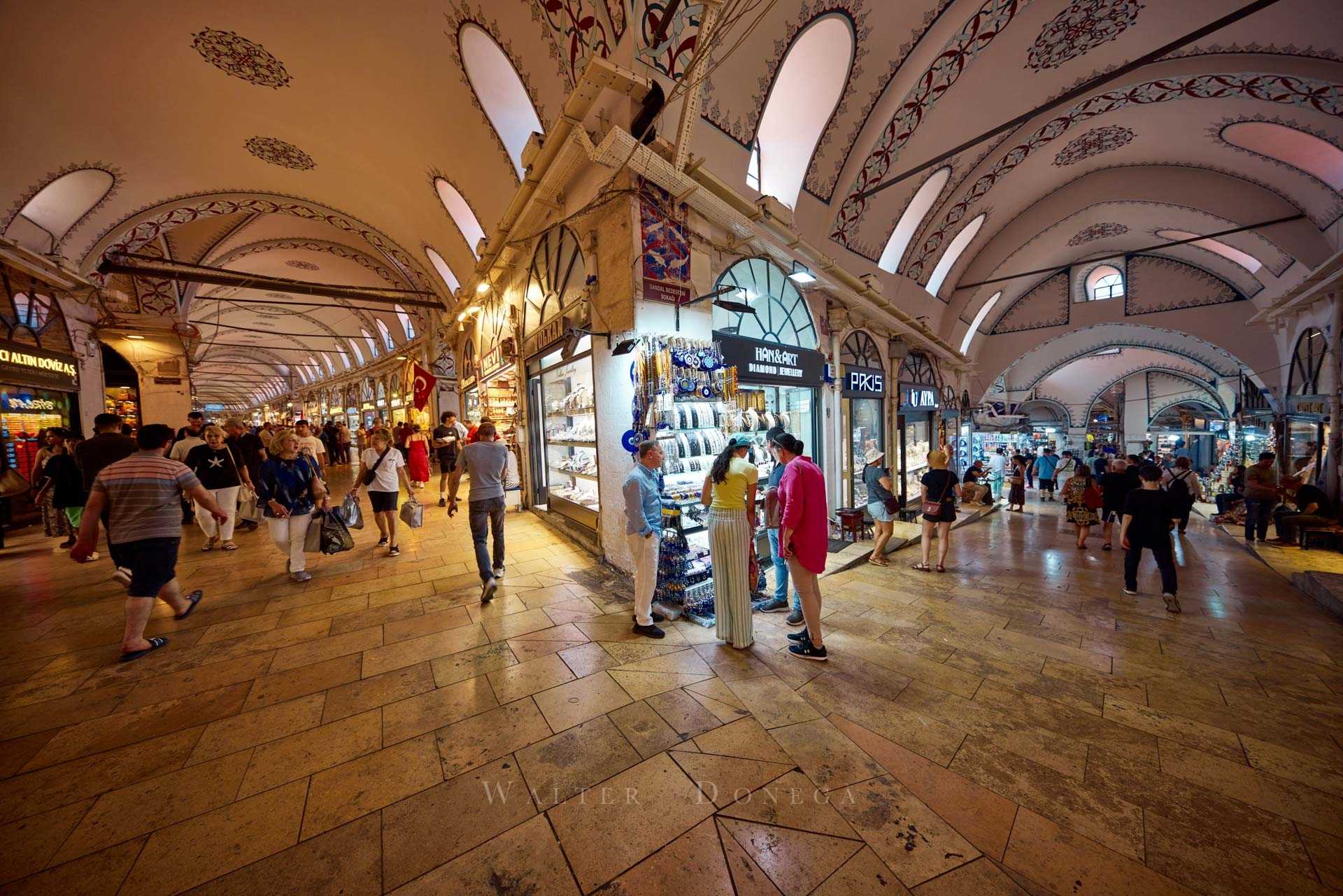 Kapalıçarşı (Gran Bazarn), Fatih - Kapalıçarşı Mh., Istanbul