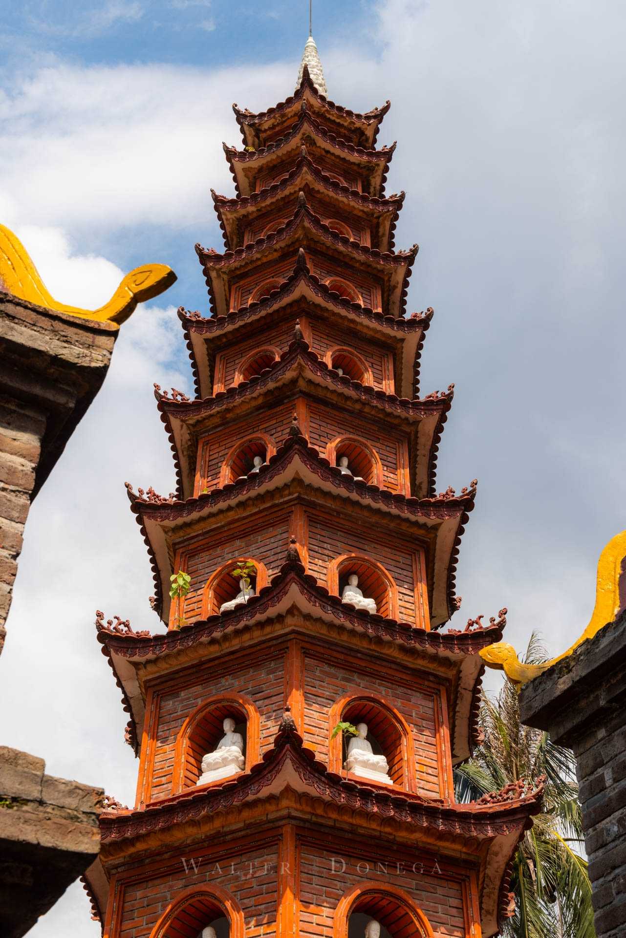 Hanoi Pagoda Tran Quoc